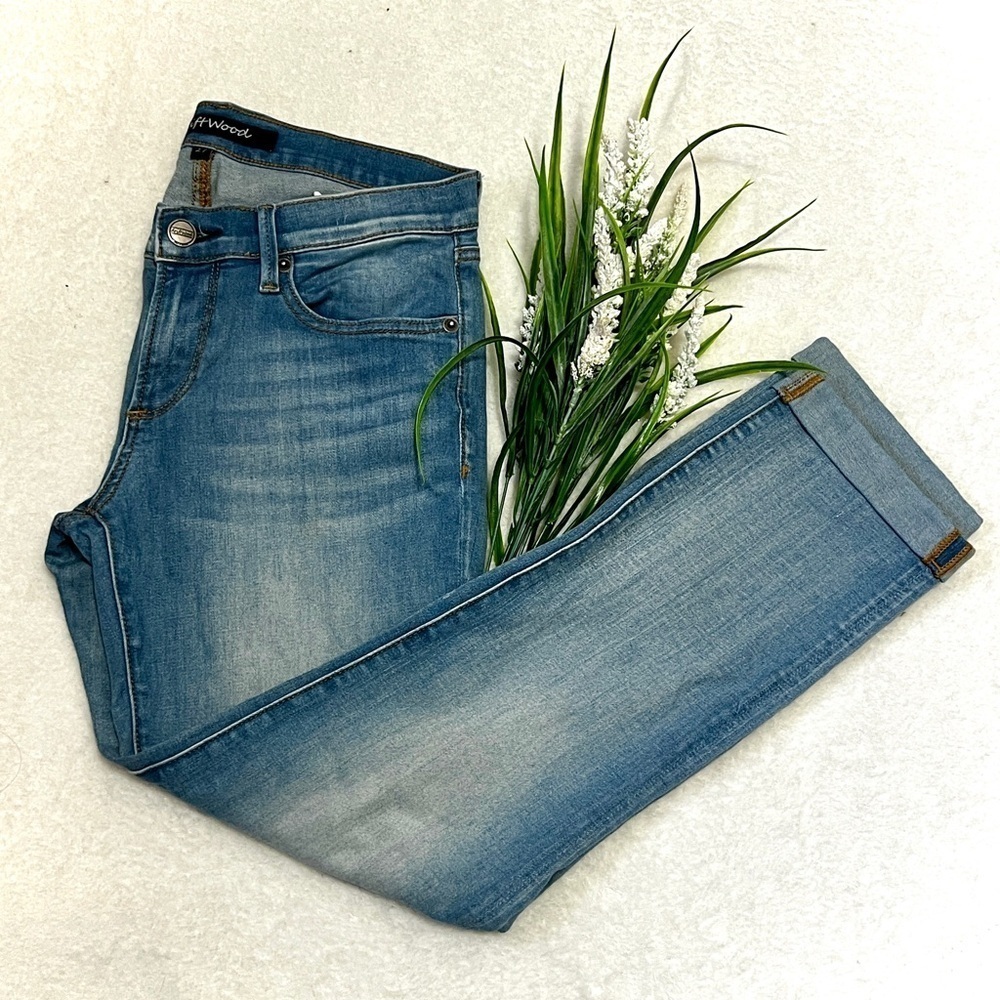 Driftwood Sophia Cropped Straight Leg Cuffed Jean - Size 27